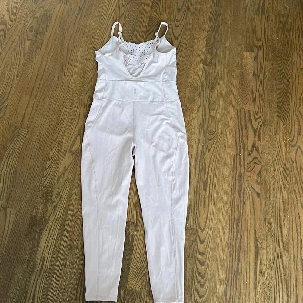 Free People Movement Touch The Sky Onesie in Pink Salt bodysuit Women’s Large - Picture 5 of 14